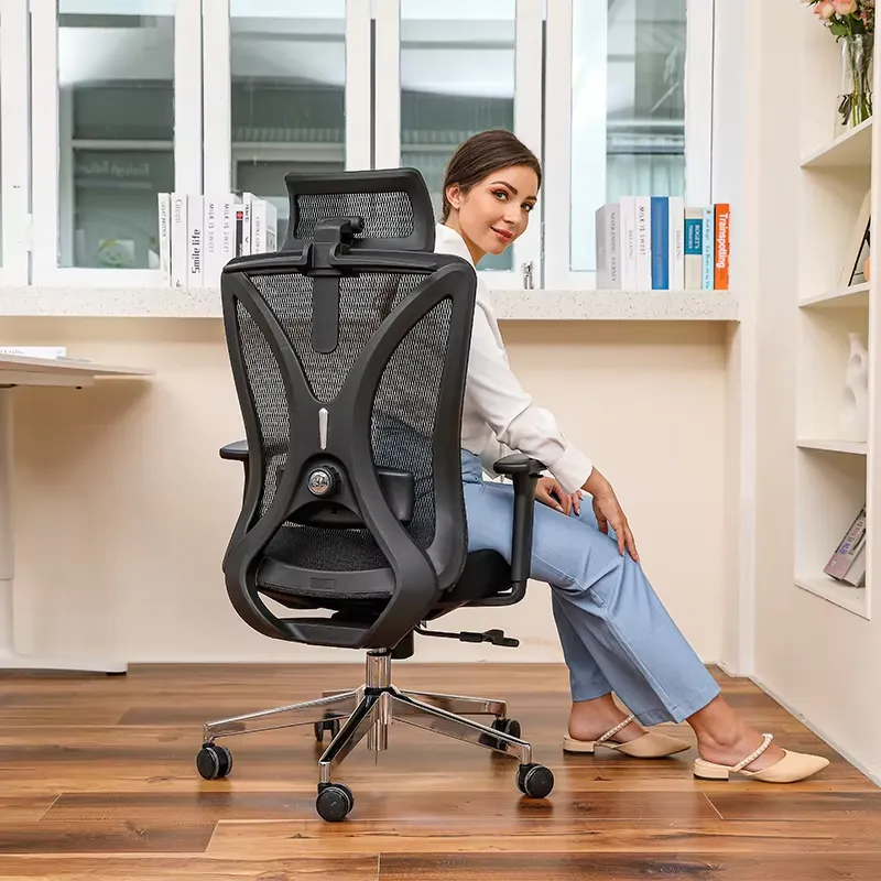 Wytrzymałe, nowoczesne krzesła – Office Tech Chair recenzja i cena