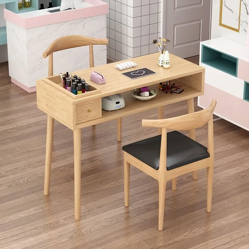 Profesjonalne stoły do paznokc – Office Tech Chair recenzja i cena
