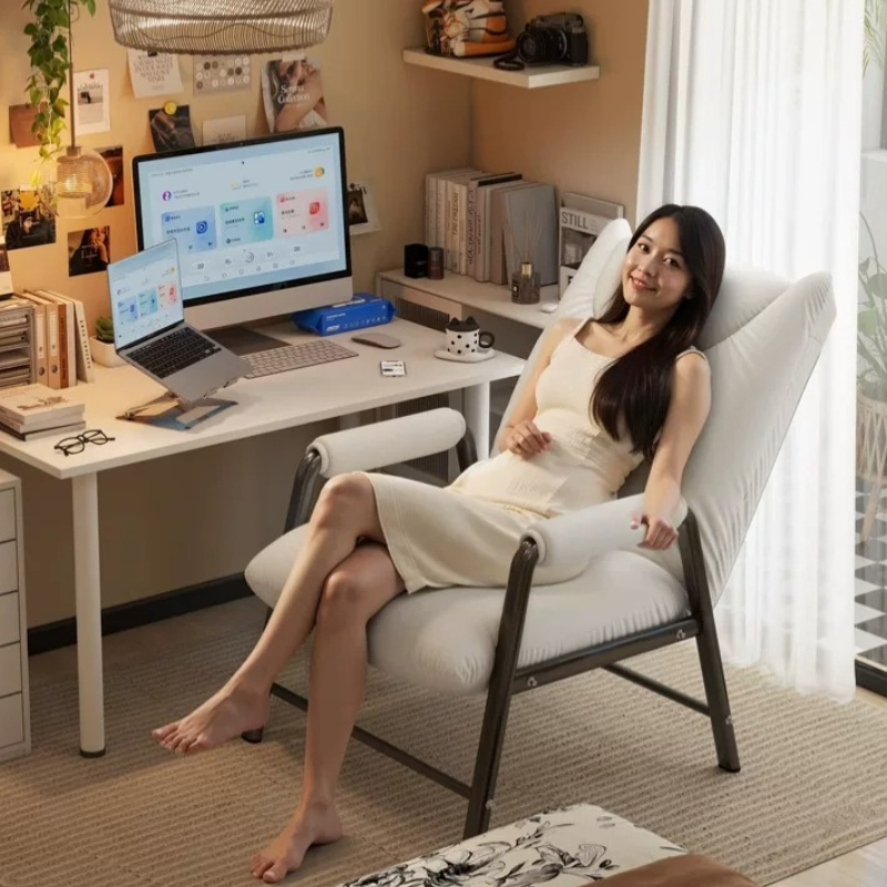 Krzesło biurowe z funkcją rela – Office Tech Chair recenzja i cena