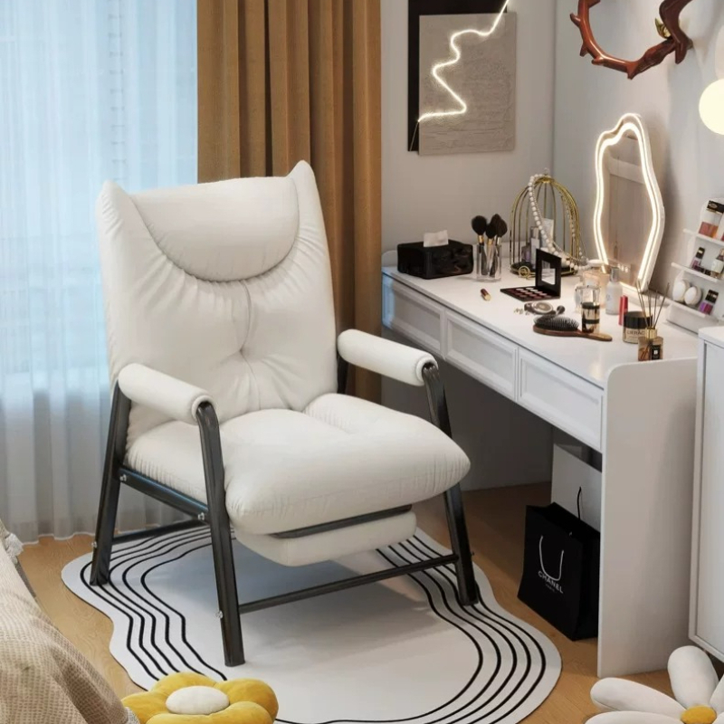 Krzesło biurowe z funkcją rela – Office Tech Chair recenzja i cena
