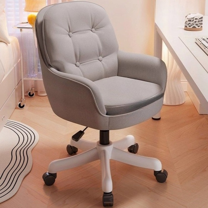Wygodne krzesło biurowe do nau – Office Tech Chair recenzja i cena