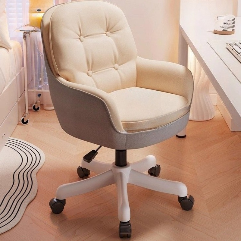 Wygodne krzesło biurowe do nau – Office Tech Chair recenzja i cena