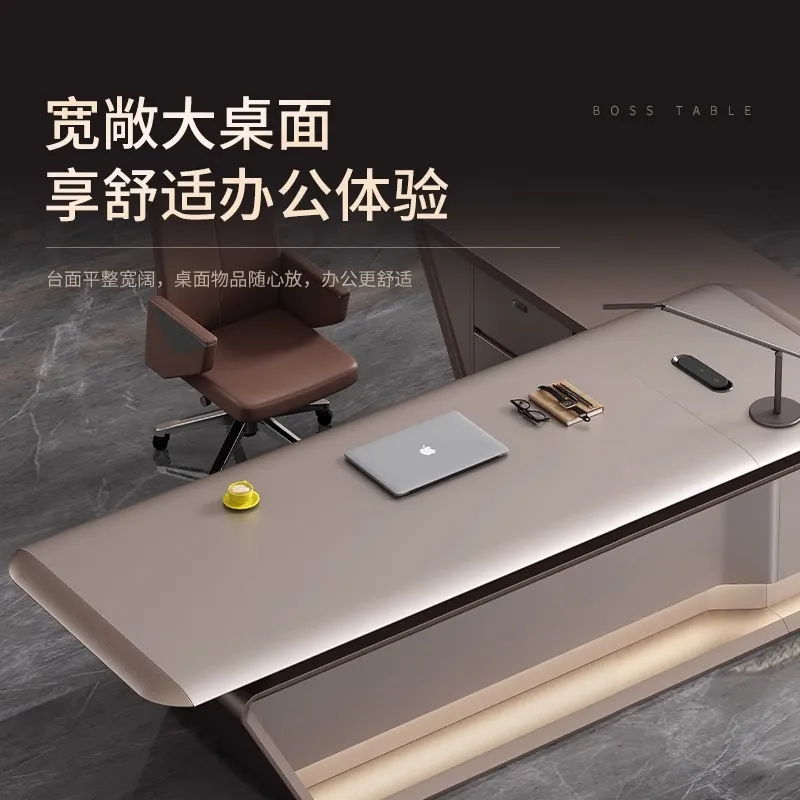 Nowoczesny zestaw biurkowy i k – Office Tech Chair recenzja i cena